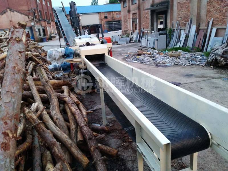 216木渣機中型木片粉碎機217木片機后面