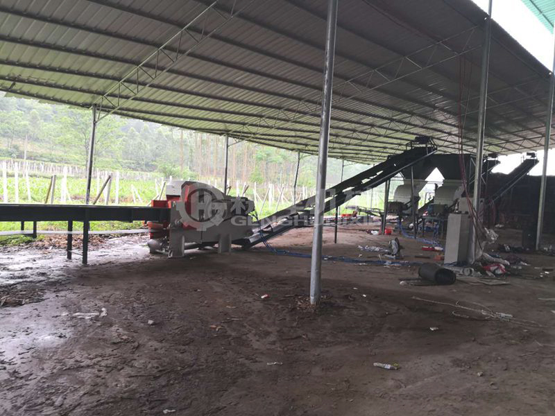 桉樹皮切片粉碎生產(chǎn)線