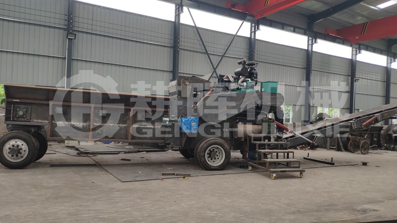 大型移動柴油破碎機移動燒油的綜合破碎機生物