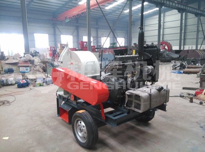 5CM以內細料專用食用菌鋸末機GH800移動碎枝木削機