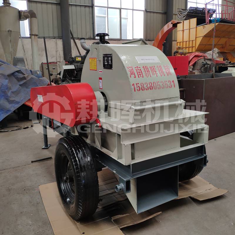 1米移動柴油菇木粉碎機大型移動柴油食用菌料粉 1米移動柴油菇木粉碎機大型移動柴油食用菌料粉