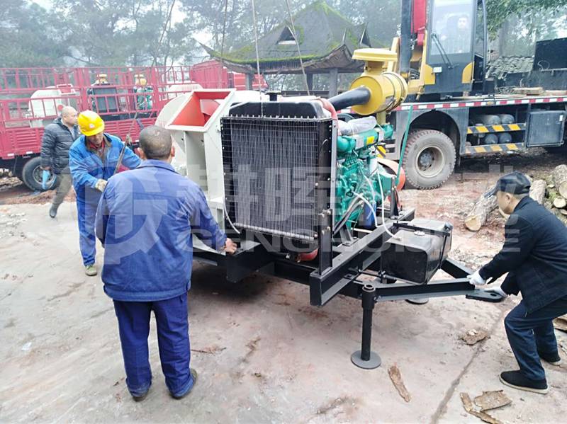 四川宜賓6臺移動柴油樹枝粉碎機