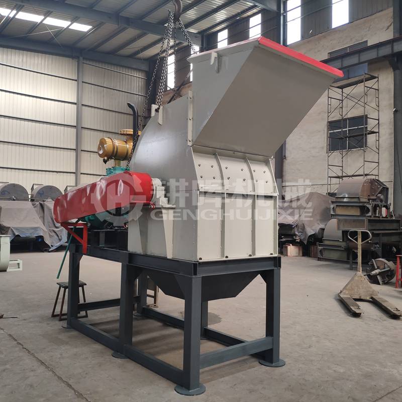 6缸柴油機鋸末機220馬力柴油鋸末粉碎機