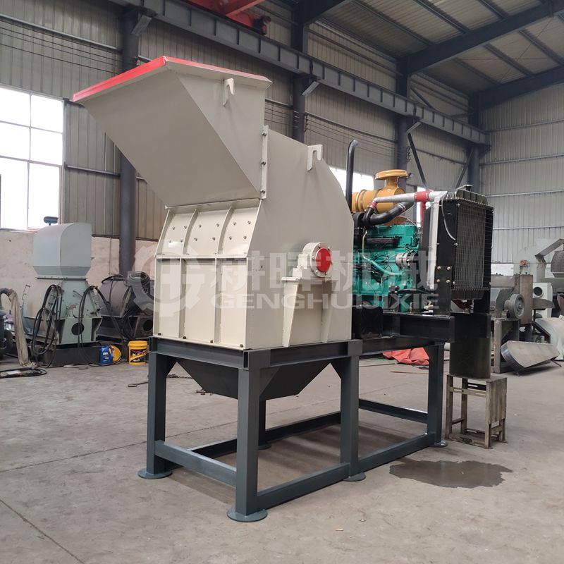 6缸柴油機鋸末機220馬力柴油鋸末粉碎機