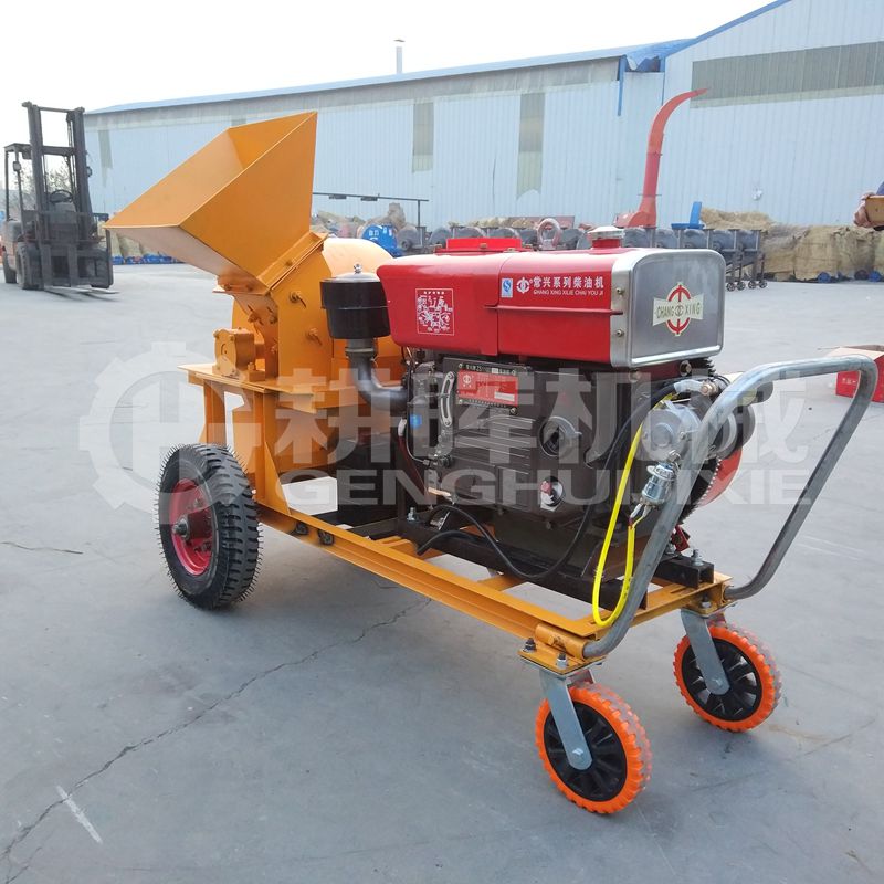 小型移動(dòng)柴油樹枝粉沫機(jī)小型移動(dòng)柴油碎枝機(jī) 小型移動(dòng)柴油樹枝粉沫機(jī)小型移動(dòng)柴油碎枝機(jī)
