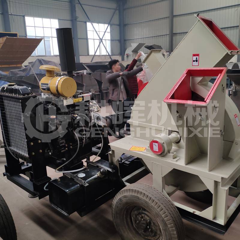 斜口移動柴油樹枝切片機粗樹枝移動柴油切片機