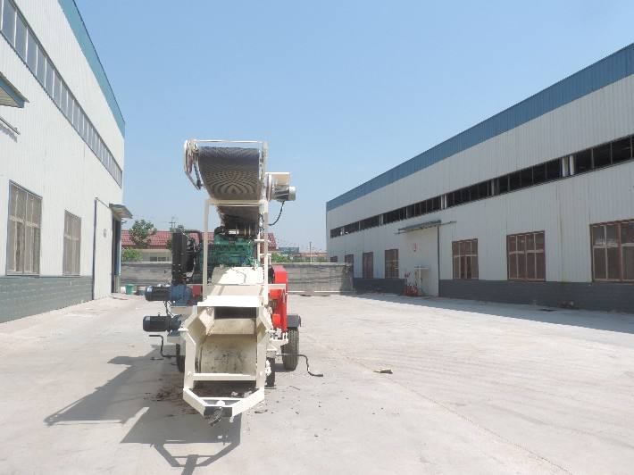 臥式移動柴油樹枝粉碎機大型移動柴油樹枝粉碎