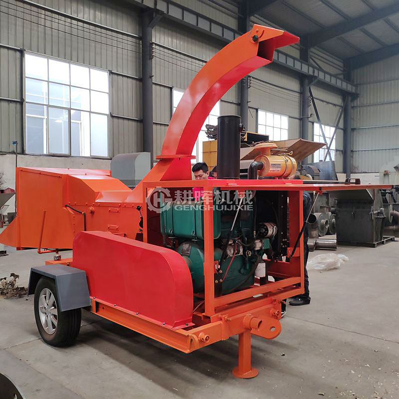 大型園林樹(shù)枝粉碎機(jī)大型碎木機(jī) 大型園林樹(shù)枝粉碎機(jī)大型碎木機(jī)