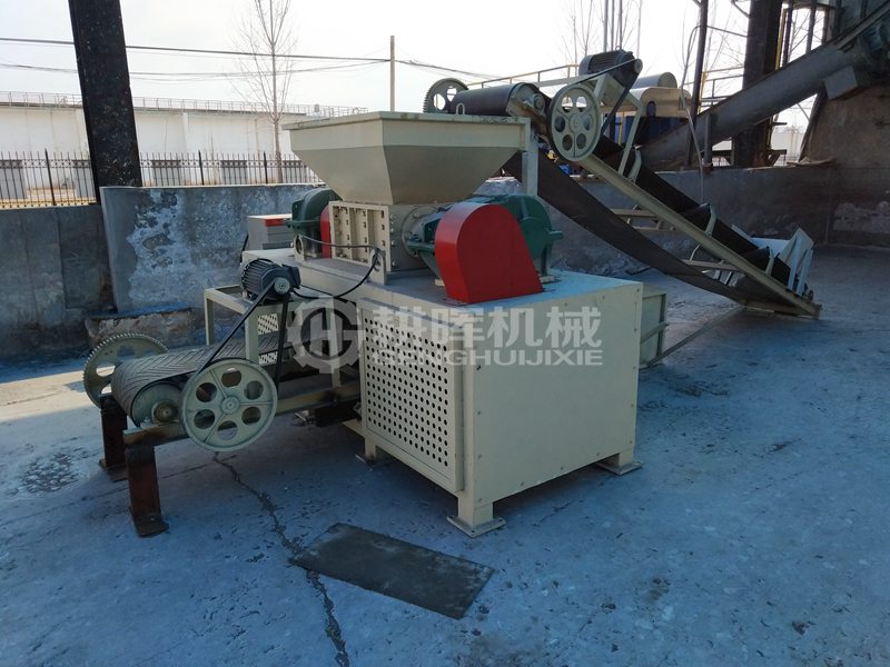 小型撕碎機現場小型剪碎機現場