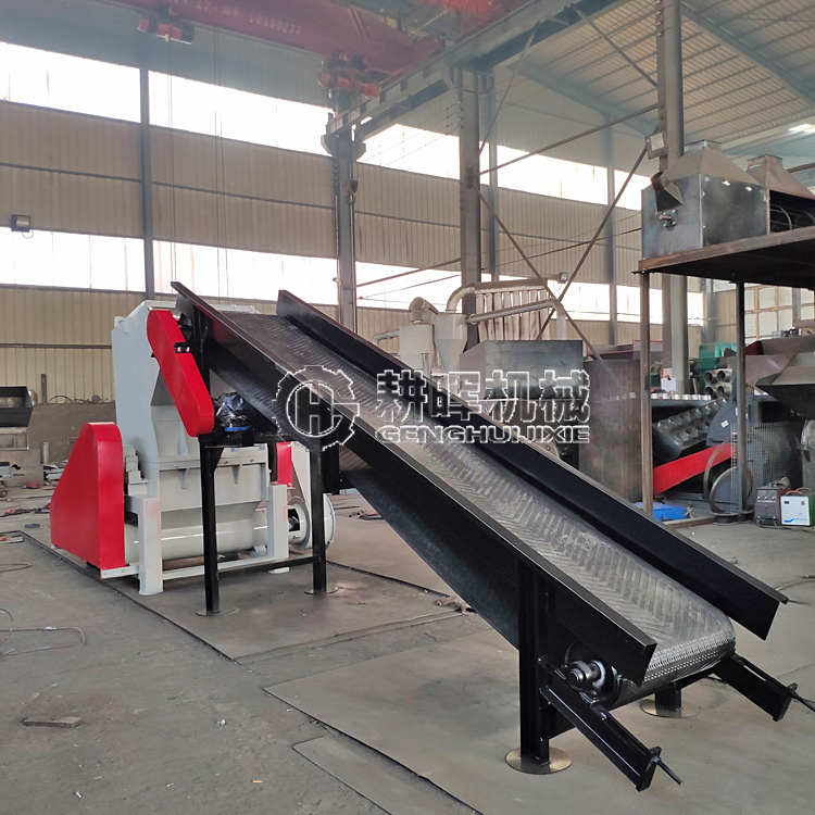 汽車保險杠粉碎機 汽車內(nèi)飾粉碎機 廢舊汽車坐墊