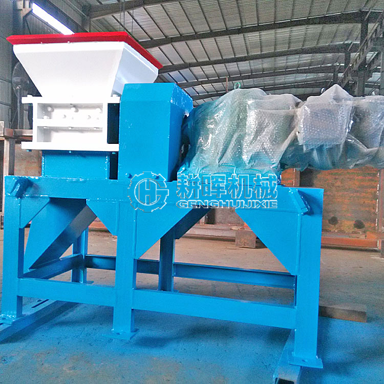 松樹(shù)皮撕碎機(jī) 樹(shù)皮木皮破碎機(jī)